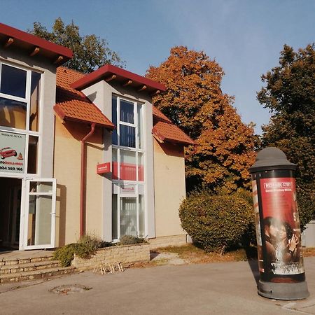Apartmán pri parku Szered Kültér fotó