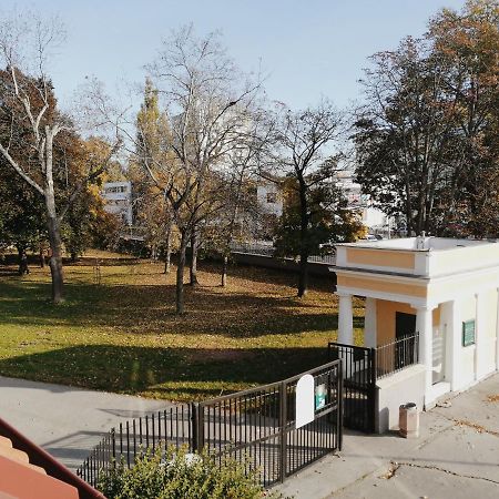 Apartmán pri parku Szered Kültér fotó